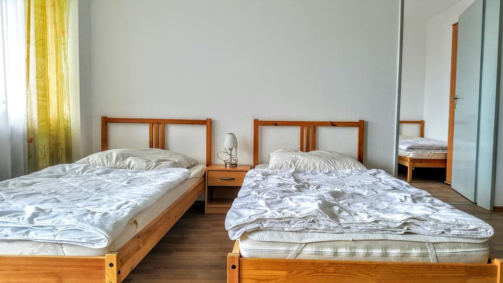 Work & Stay Нойс Екстериор снимка