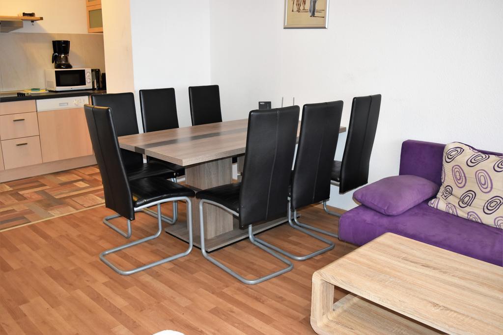 Work & Stay Нойс Екстериор снимка