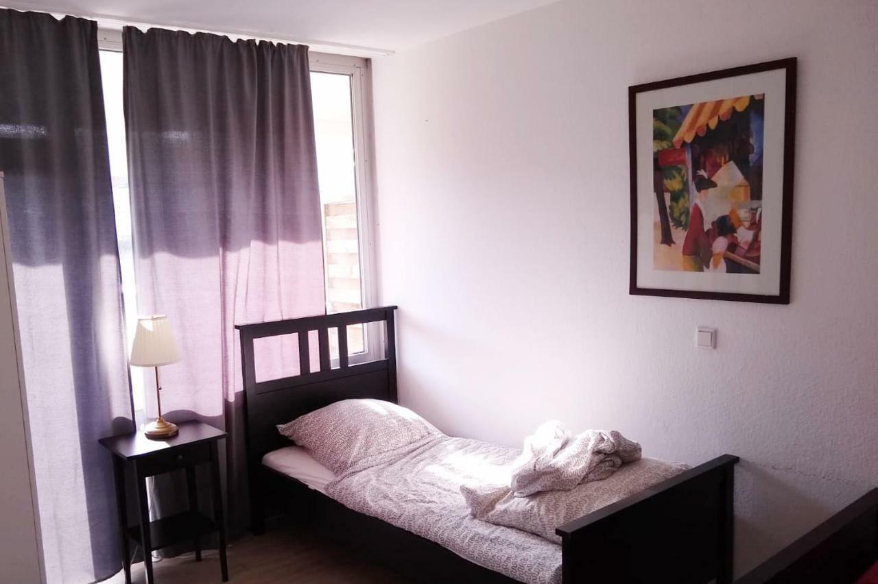 Work & Stay Нойс Екстериор снимка
